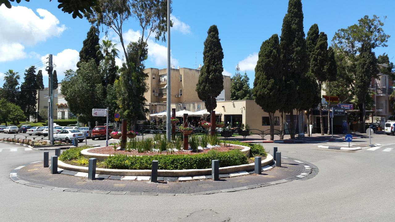 Rothschild 1929 Luxury Apartments Hotel Haifa Esterno foto
