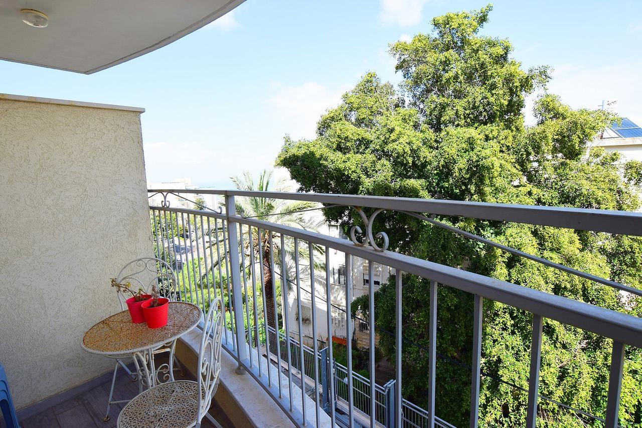 Rothschild 1929 Luxury Apartments Hotel Haifa Esterno foto